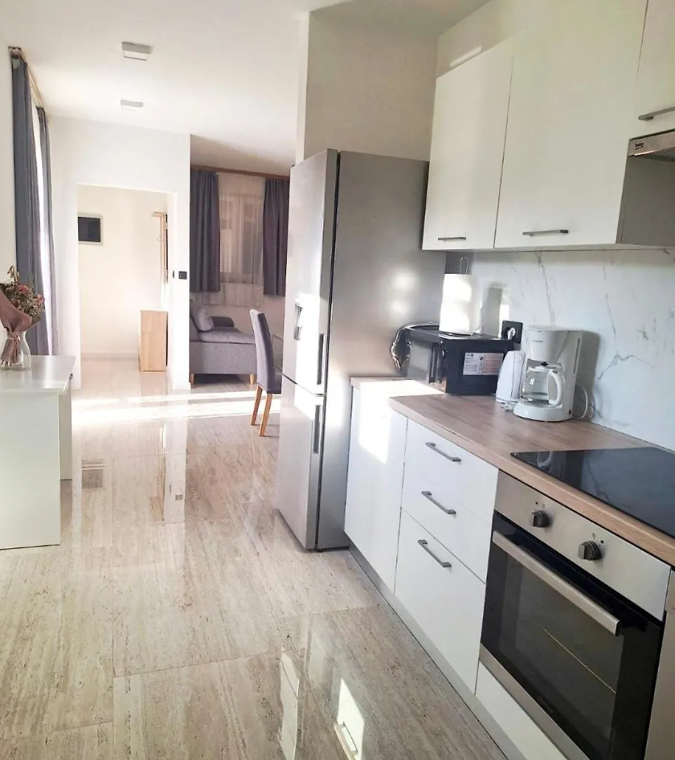 2 Bedroom Apartment Near The Sea ロヴィニ