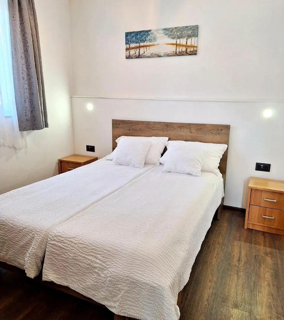 2 Bedroom Apartment Near The Sea Rovinj Hırvatistan